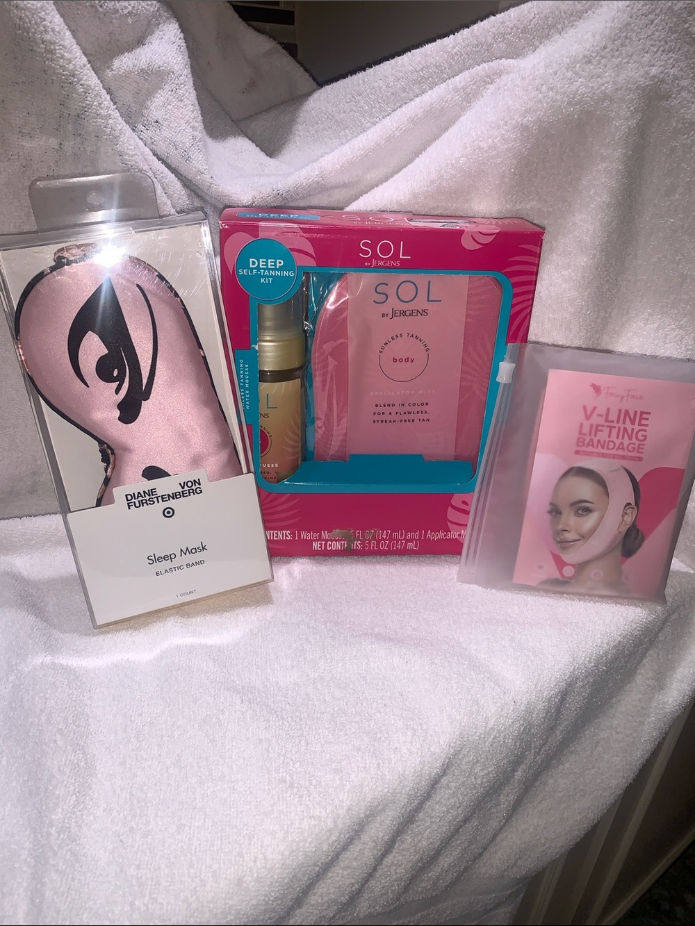 Diane Von Furstenberg Pink Sleep Mask with Skincare & Suncare Set